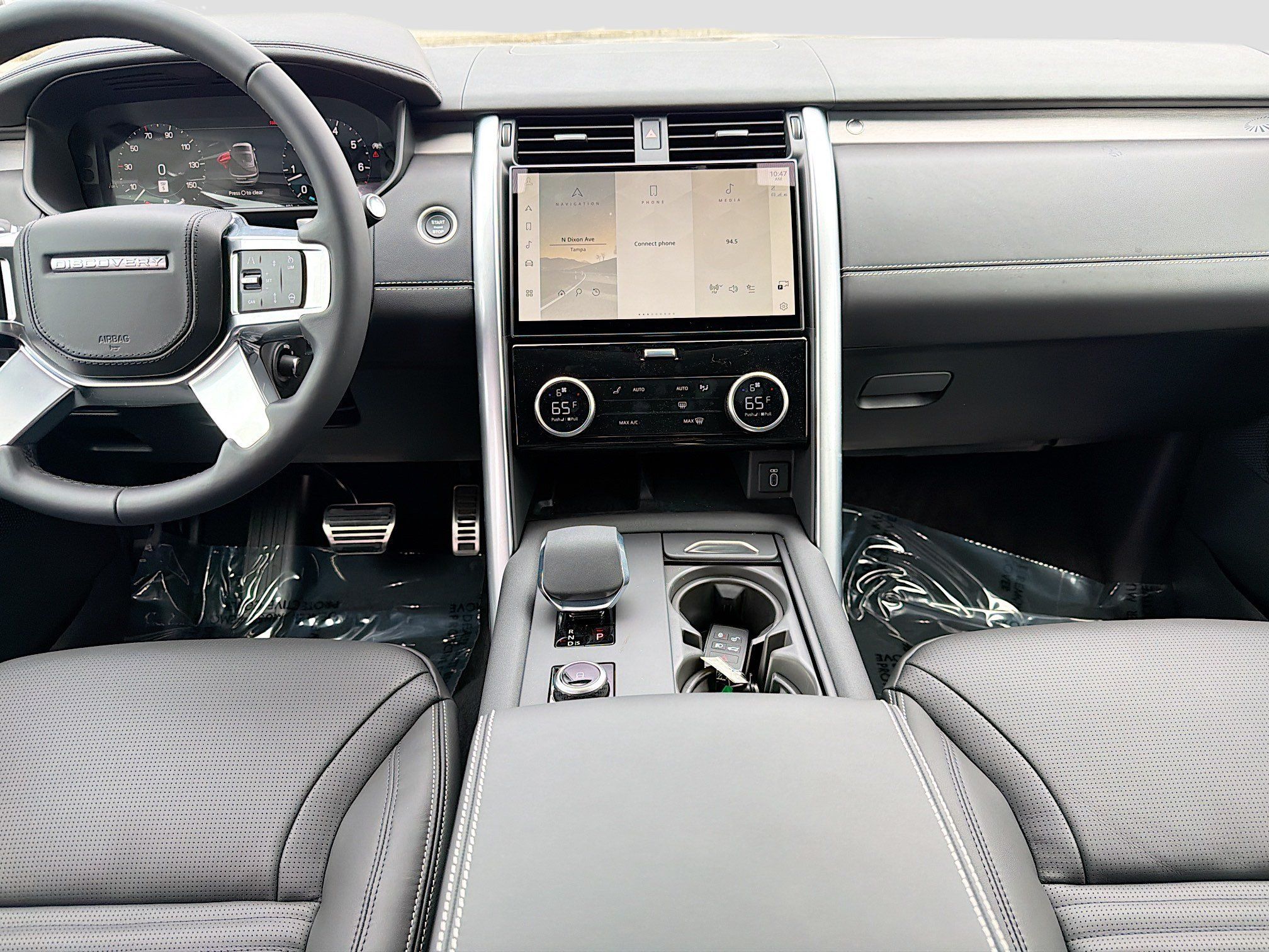 New 2026 Land Rover Discovery Limited Edition AWD/4WD image 18