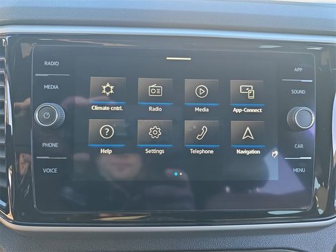 Used 2022 Volkswagen Atlas Cross Sport SE image 24