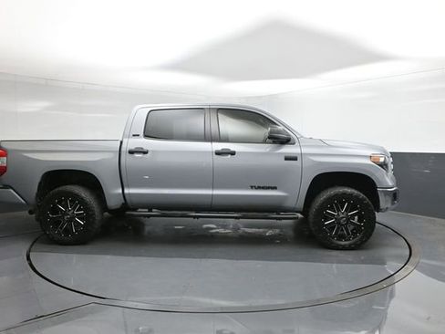 Used 2021 Toyota Tundra SR5 w/ Trail Edition image 15