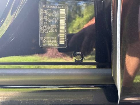 Used 2018 Nissan Armada Platinum w/ Captain Seat Package AWD/4WD image 4