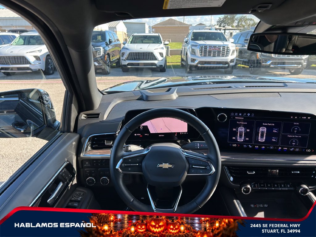 Used 2025 Chevrolet Tahoe Premier AWD/4WD image 14