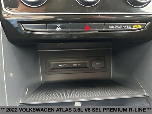 Used 2022 Volkswagen Atlas SEL Premium image 32