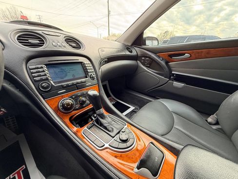 Used 2019 Mercedes-Benz AMG GT 63 image 21