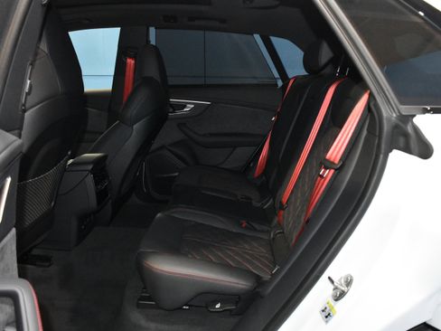 New 2026 Audi Q8 Prestige image 17