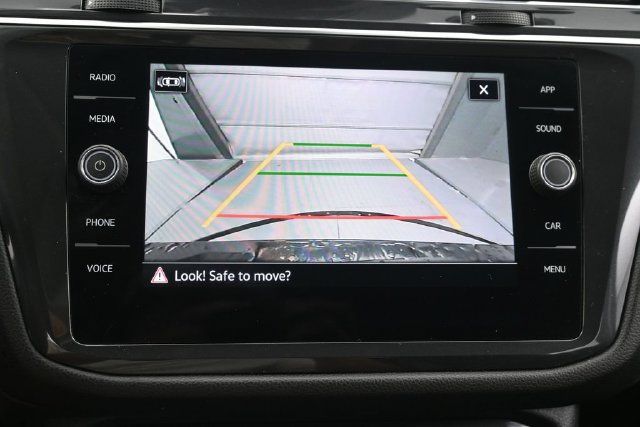 Used 2023 Volkswagen Tiguan SE FWD image 22