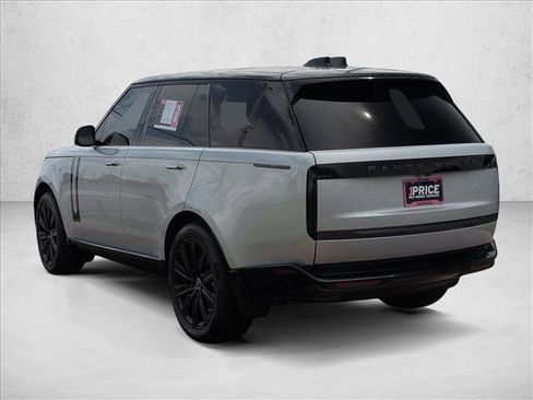 Used 2025 Land Rover Range Rover SE AWD/4WD image 7