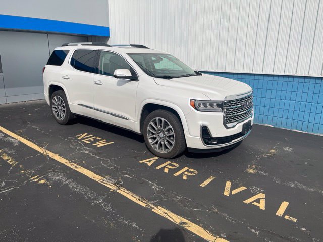 Used 2022 GMC Acadia Denali w/ Denali Ultimate Package AWD/4WD image 1