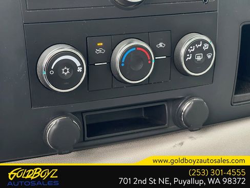 Used 2008 GMC Sierra 2500 2WD Regular Cab image 25