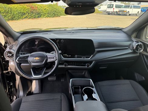 Used 2025 Chevrolet Equinox LT image 33