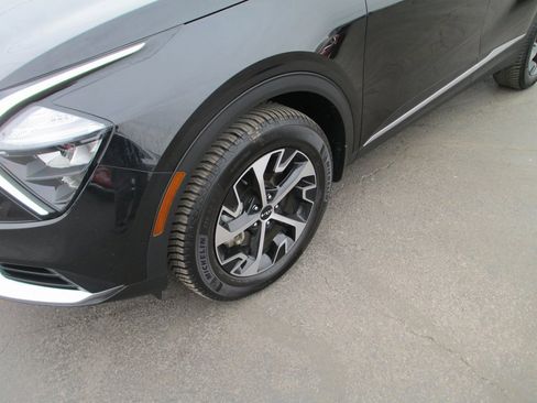 Used 2023 Kia Sportage EX image 12