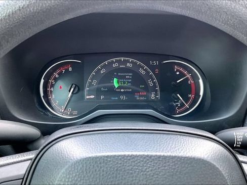 Used 2024 Toyota RAV4 XLE w/ Convenience Package FWD image 13
