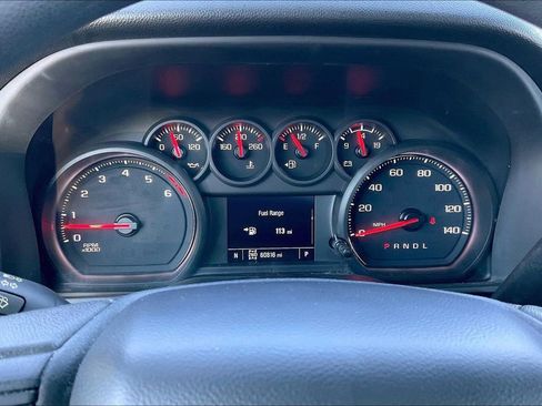 Used 2024 Chevrolet Silverado 2500 Custom w/ Custom Value Package image 21