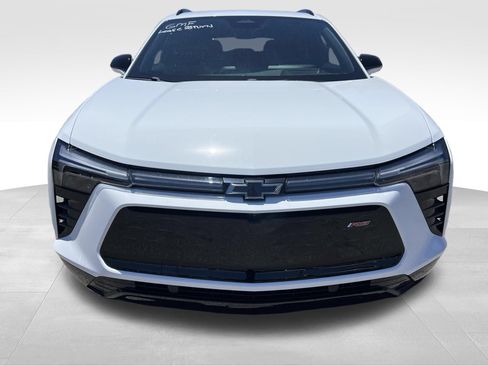 Used 2024 Chevrolet Blazer EV RS RWD image 2