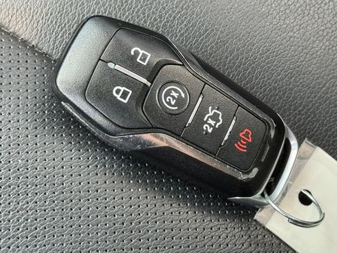 Used 2014 Ford Fusion Titanium AWD/4WD image 23