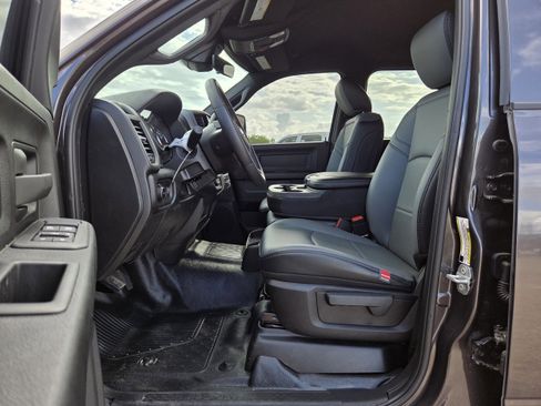 New 2026 RAM 3500 Tradesman image 15