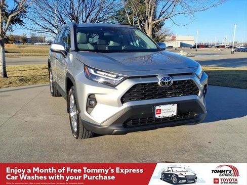 Certified 2025 Toyota RAV4 XLE Premium image 1