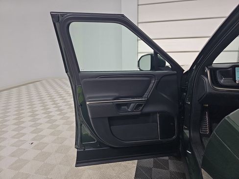 Used 2023 Rivian R1S Adventure AWD/4WD image 16