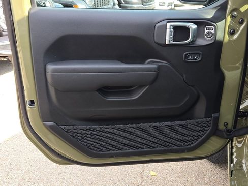 New 2026 Jeep Gladiator Sport image 22