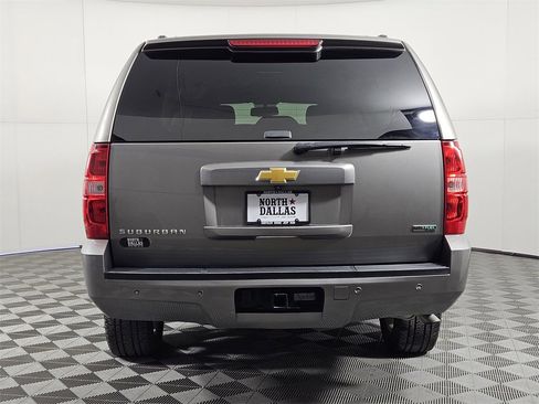 Used 2012 Chevrolet Suburban LT w/ Texas Edition image 4
