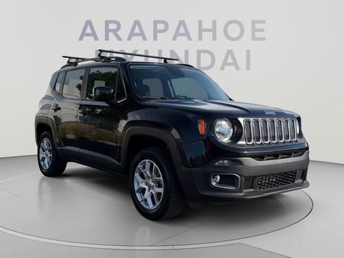 Used 2017 Jeep Renegade Latitude AWD/4WD image 7