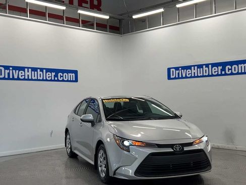 Used 2025 Toyota Corolla LE FWD image 5