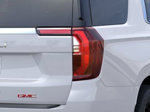 New 2026 GMC Yukon Denali w/ Advanced Technology Package AWD/4WD image 11
