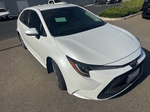 Used 2022 Toyota Corolla LE FWD image 4