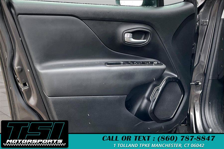 Used 2020 Jeep Renegade Altitude AWD/4WD image 21
