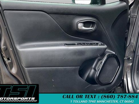 Used 2020 Jeep Renegade Altitude AWD/4WD image 21