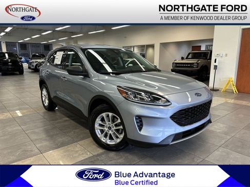 Certified 2022 Ford Escape SE w/ Convenience Package image 1