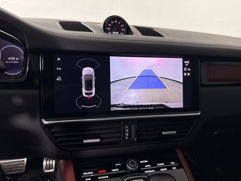 Certified 2023 Porsche Cayenne GTS w/ Premium Package Plus AWD/4WD image 29
