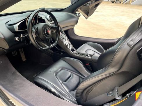 Used 2012 McLaren MP4-12C Base image 34