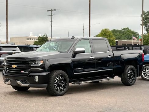 Used 2018 Chevrolet Silverado 1500 LTZ Z71 AWD/4WD image 37