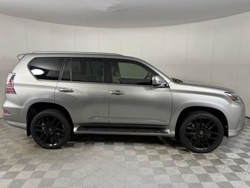 Used 2020 Lexus GX 460 Premium w/ Premium Package AWD/4WD image 9