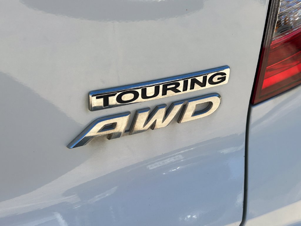 Used 2021 Honda Pilot Touring image 14