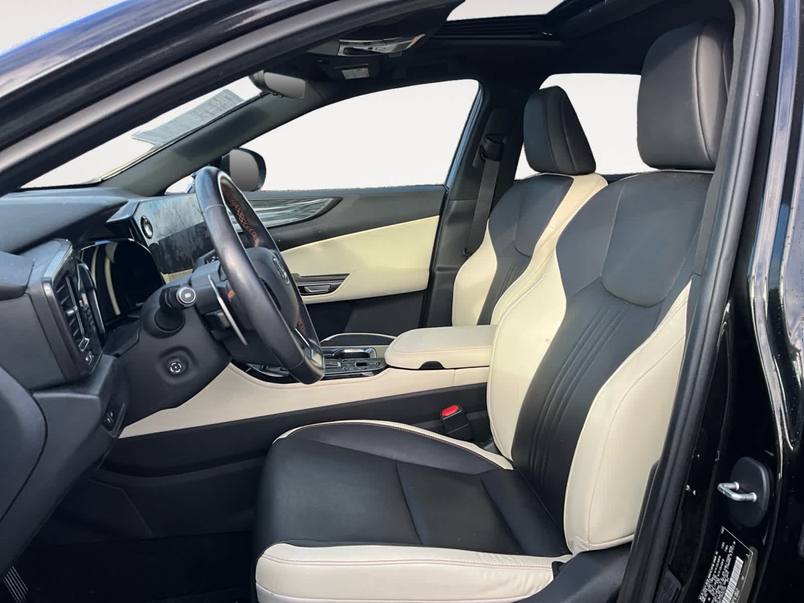 Used 2024 Lexus NX 350 AWD image 9