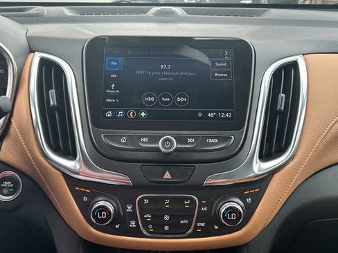 Used 2020 Chevrolet Equinox Premier image 19