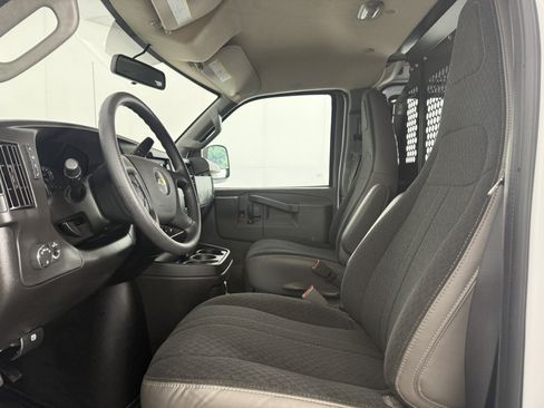 Used 2024 Chevrolet Express 2500 w/ Driver Convenience Package RWD image 15