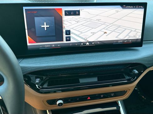 Used 2025 BMW i4 eDrive40 w/ M Sport Package image 13