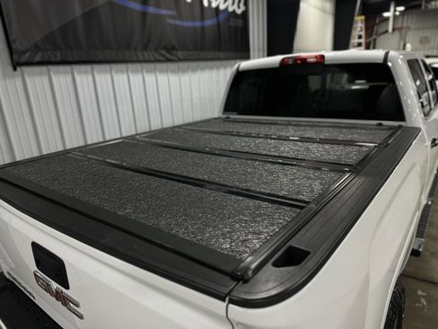 Used 2017 GMC Sierra 2500 Denali w/ Duramax Plus Package image 18