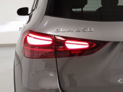 Certified 2025 Mercedes-Benz GLA 250 GLA 250 image 11