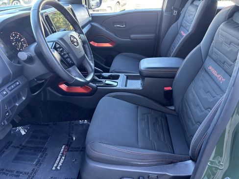 Used 2025 Nissan Frontier PRO-4X AWD/4WD image 13