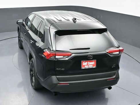 Certified 2022 Toyota RAV4 LE image 43