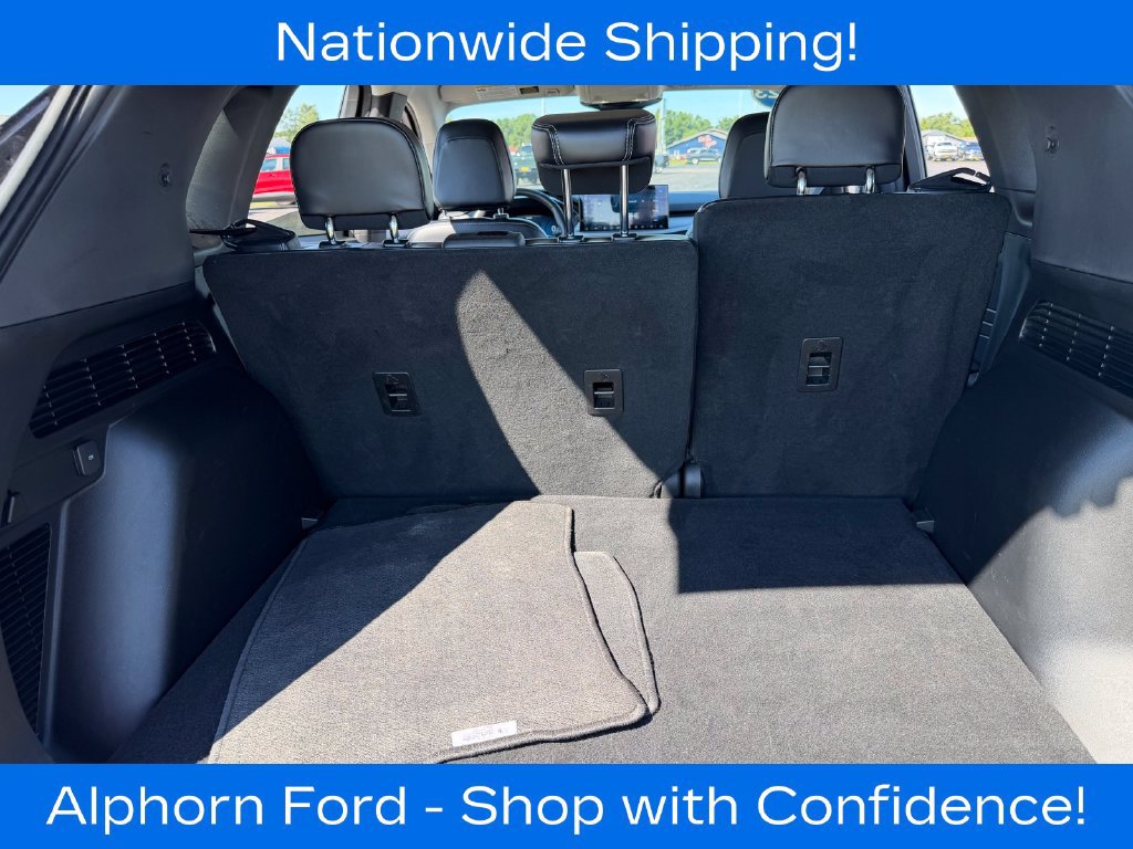 Used 2023 Ford Escape Platinum AWD/4WD image 24