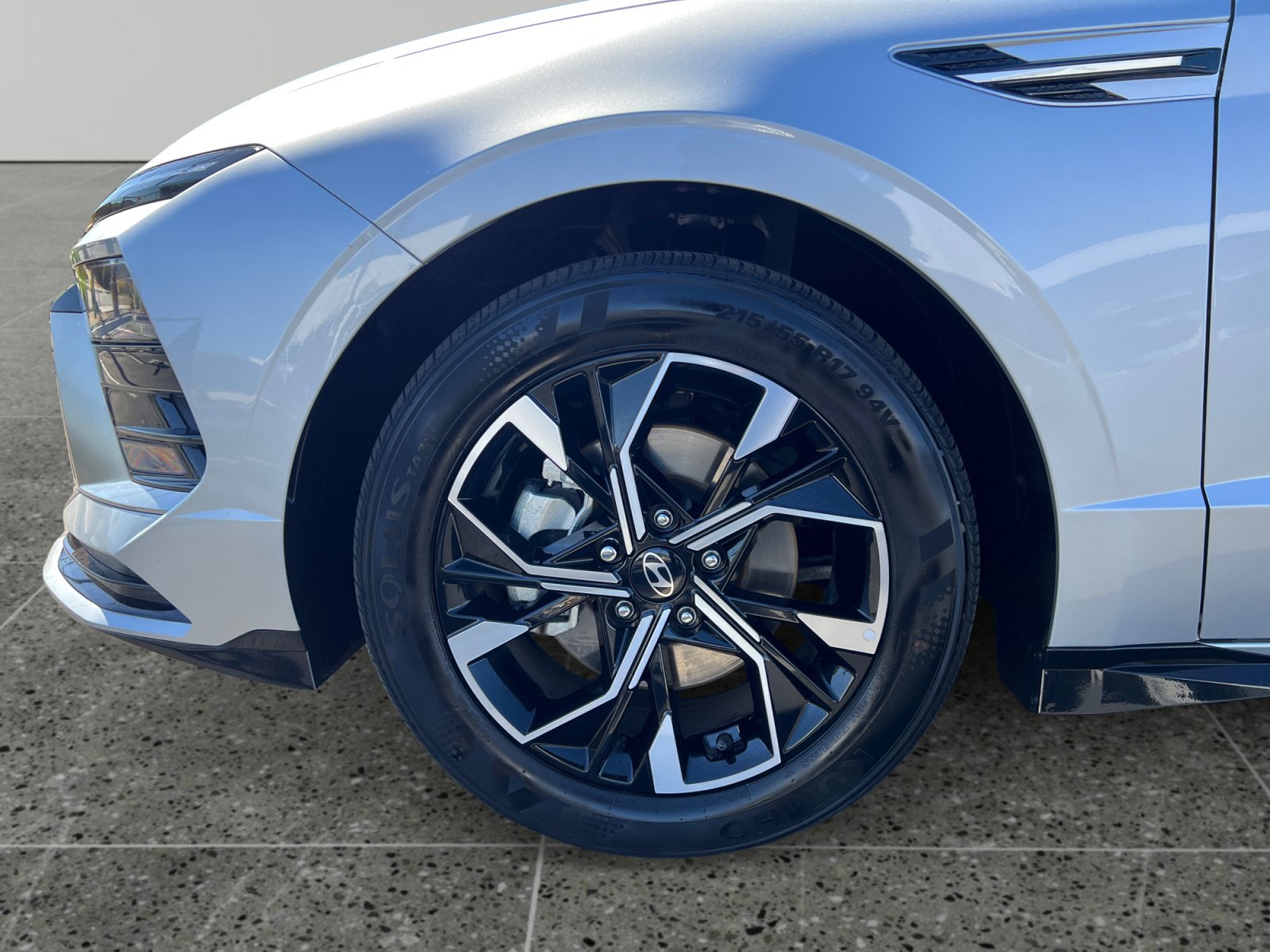 Used 2025 Hyundai Sonata SEL FWD image 14