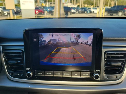 Used 2022 Kia Rio S image 20