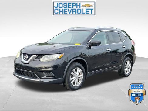 Used 2016 Nissan Rogue AWD image 2