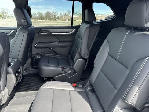 New 2026 GMC Acadia Elevation w/ Black Edition FWD image 23