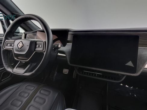 Used 2023 Rivian R1T Adventure AWD/4WD image 25