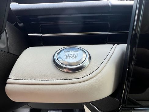 New 2026 Lincoln Nautilus Black Label AWD/4WD image 9